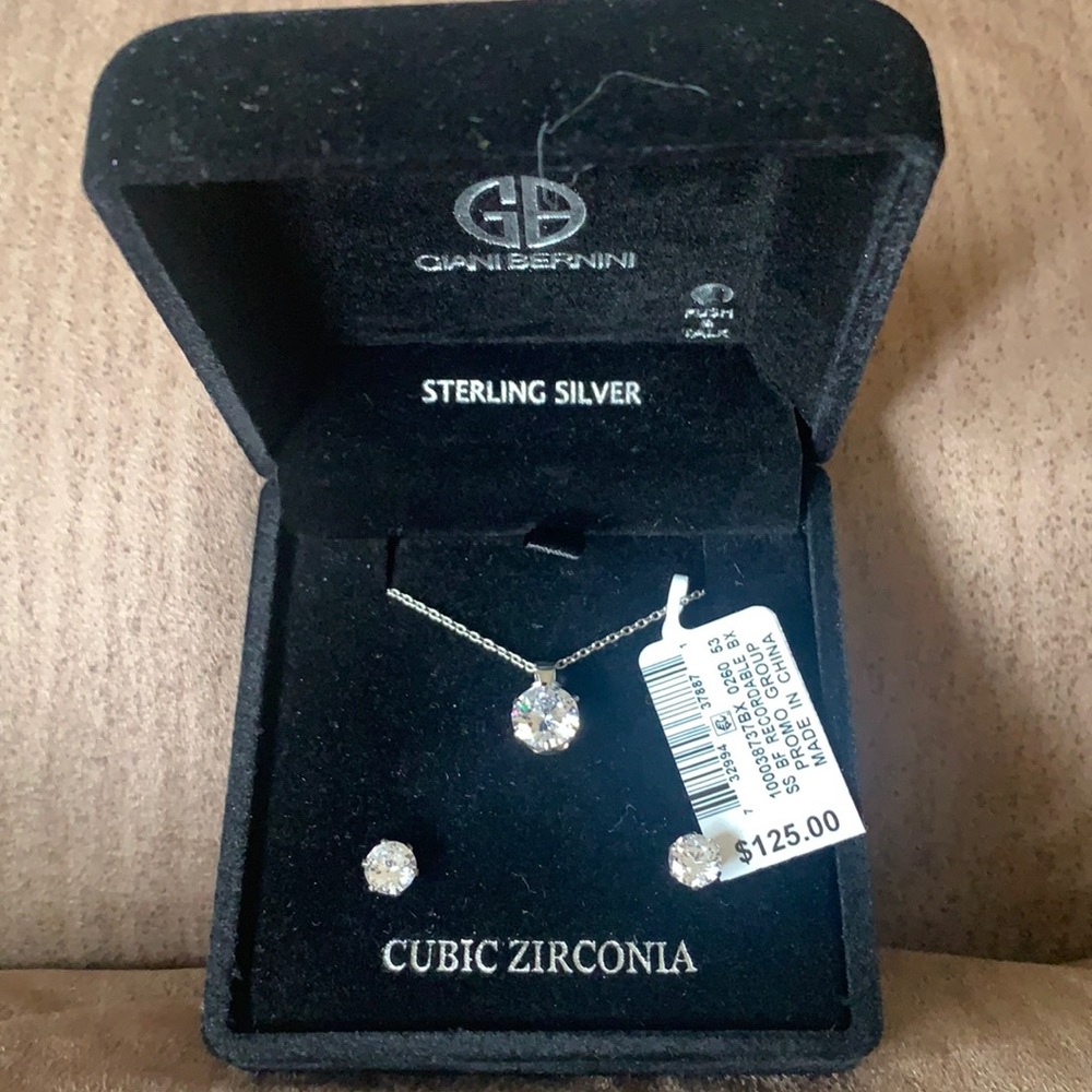 Giani Bernini necklace and earring set